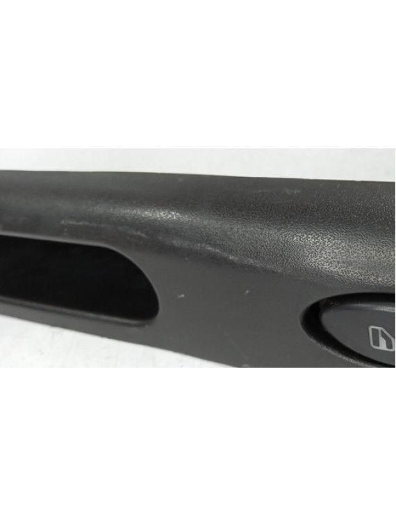 Botão De Vidro Traseiro Direito Chery Qq 2011 - 2015
