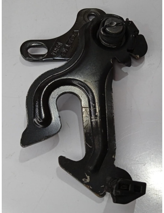 Trava Segurança Capô Volvo Xc60 2009 2010 2011 2012