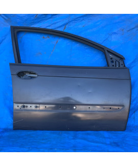 Porta Dianteira Direita C5 2001 - 2005 / Detalhe Dianteira Direita