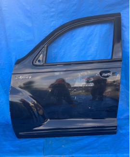 Porta Dianteira Esquerda Pt Cruiser 2006 2007 2008  Esquerdo Preto Porta Dianteira Esquerda Pt Cruiser 2006 2007 2008  Esquerdo Preto