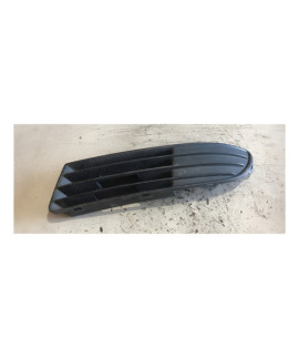 Grade Farol De Milha Esquerdo Vw Polo 2007 - 2012 Preto Esquerdo