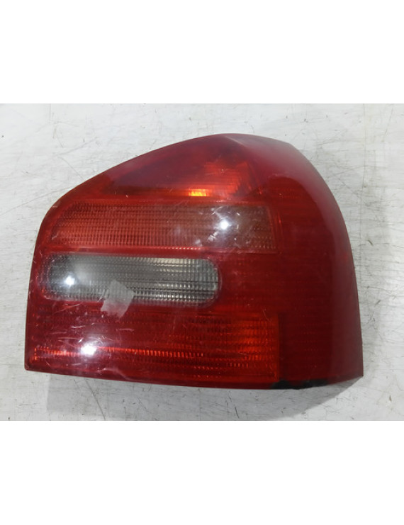 Lanterna Direita Audi A3 1996 1997 1998 1999 Direito Vermelho
