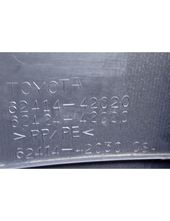 Acabamento Coluna Esquerda Toyota Rav4 2000 - 2005
