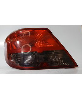 Lanterna Esquerda Onix Hatch 2013 - 2019 Esquerdo/motorista Vermelho