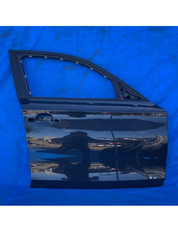 Porta Dianteira Direita Bmw 118i 120i 2006 A 2012 Detalhe Dianteira Direita Preto