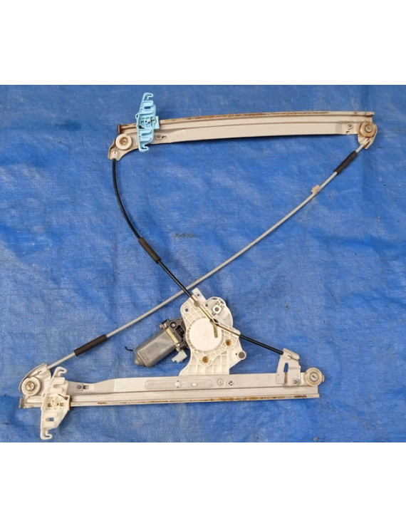 Máquina Vidro Dianteiro Direito Peugeot 207 2007 - 2014