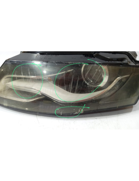Farol Esquerdo Audi A4 2008 - 2012 / Detalhe
