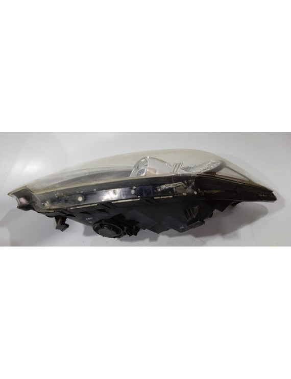 Farol Esquerdo Kia Cerato 2014 - 2018 / Detalhes