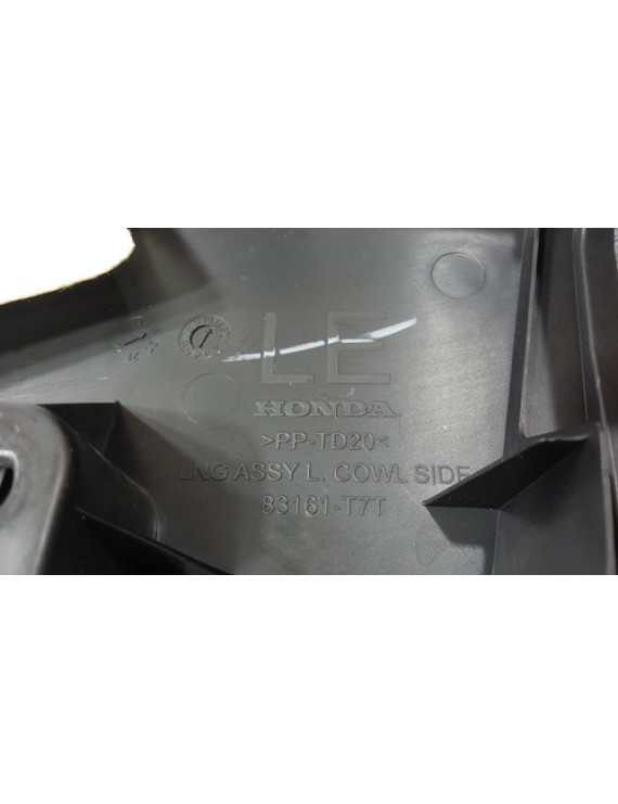 Acabamento Soleira Porta Dianteira Esquerda Hrv 2016 - 2021 Preto