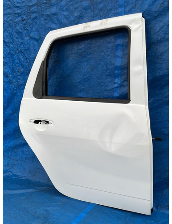 Porta Traseira Direita Duster Oroch 2016 A 2021 Avaria Branco