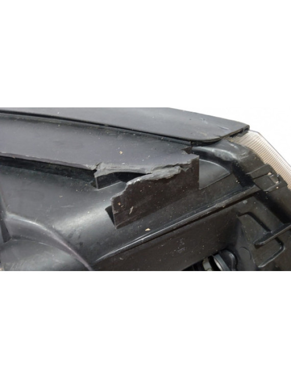 Farol Esquerdo Sportage 2012 2013 2014 2015 2016 / Detalhe