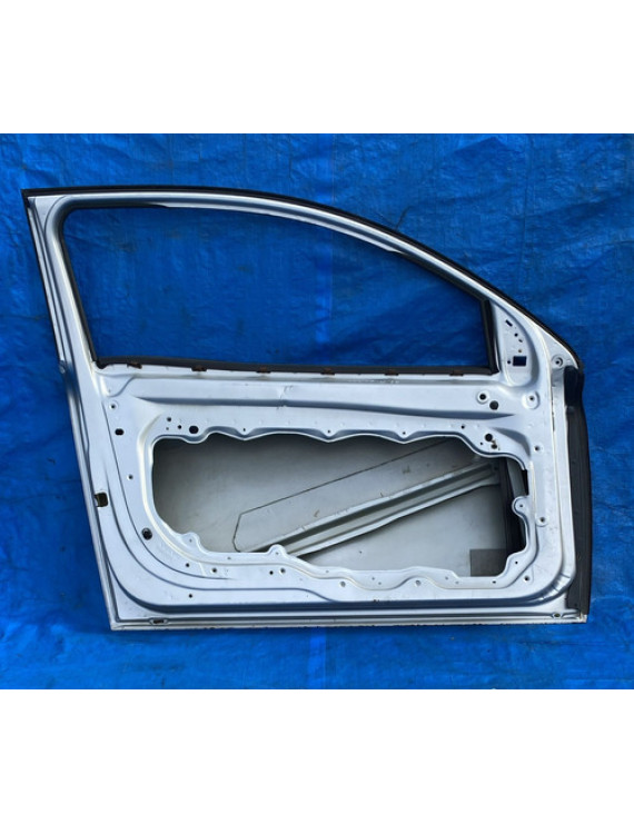 Porta Dianteira Esquerda Volvo C30 2007 Á 2013 Detalhe Dianteira Esquerda Prateado