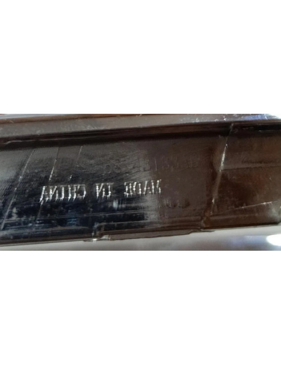 Moldura Da Grade Dianteira Cherokee 2014 - 2018 Prateado Brilhante