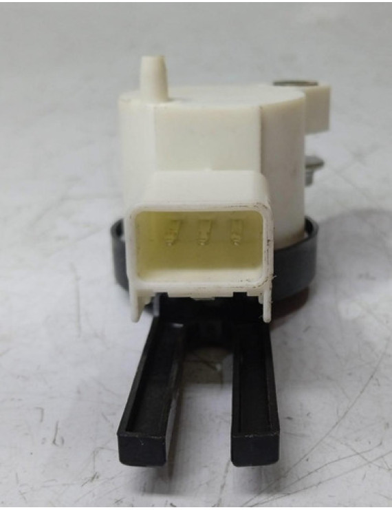 Sensor Pedal Freio Onix 2013 - 2019 / 13597429
