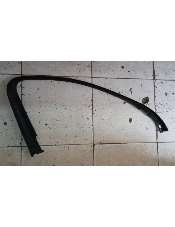 Moldura Da Porta Dianteira Direita Mercedes E300 2020