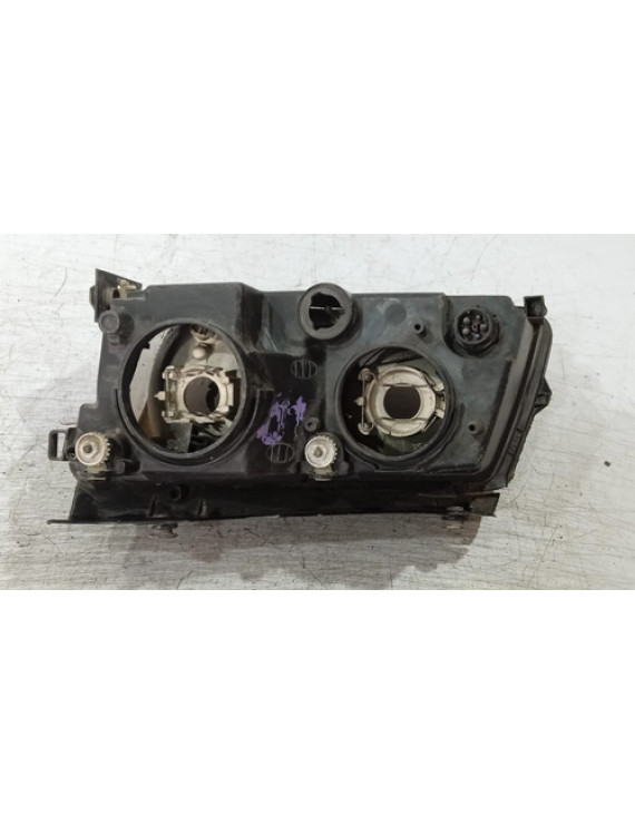 Farol Direito Passat B5 1997 1998 1999 2000 / Detalhe Direito