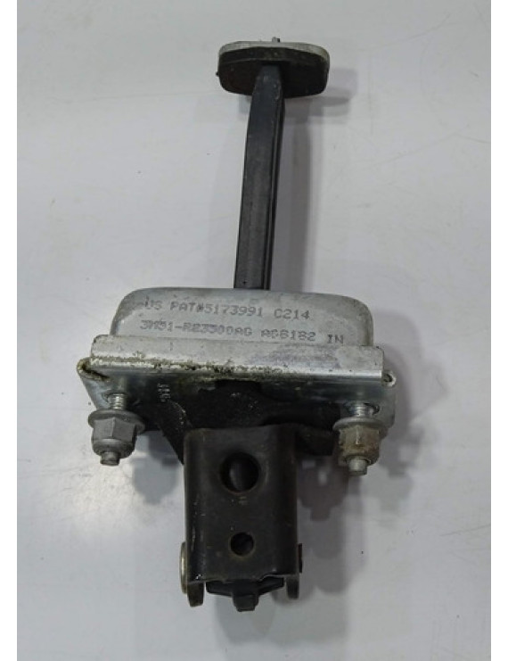 Limitador Porta Traseira Esquerda Focus 2009 - 2014