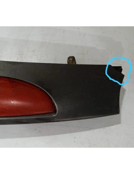 Lanterna Esquerda Fiat Marea 1998 - 2006  Esquerdo/motorista Vermelho E Âmbar