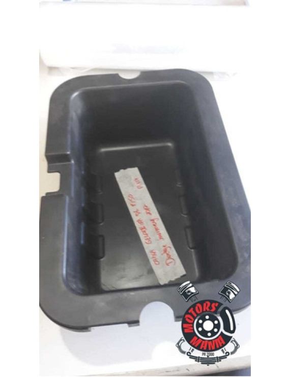 Caixa Geladeira De Piso Dodge Journey 2012