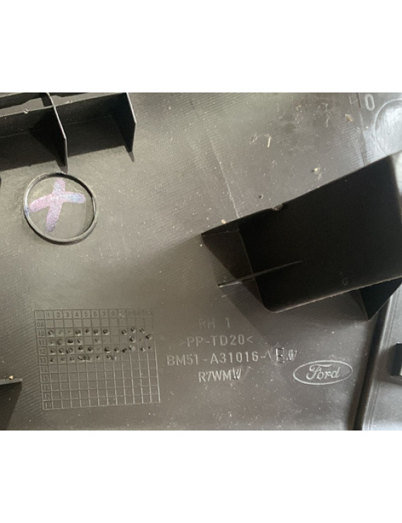 Acabamento Lateral Tras Dir Focus Hatch 14-16 Bm51-a31016-ew
