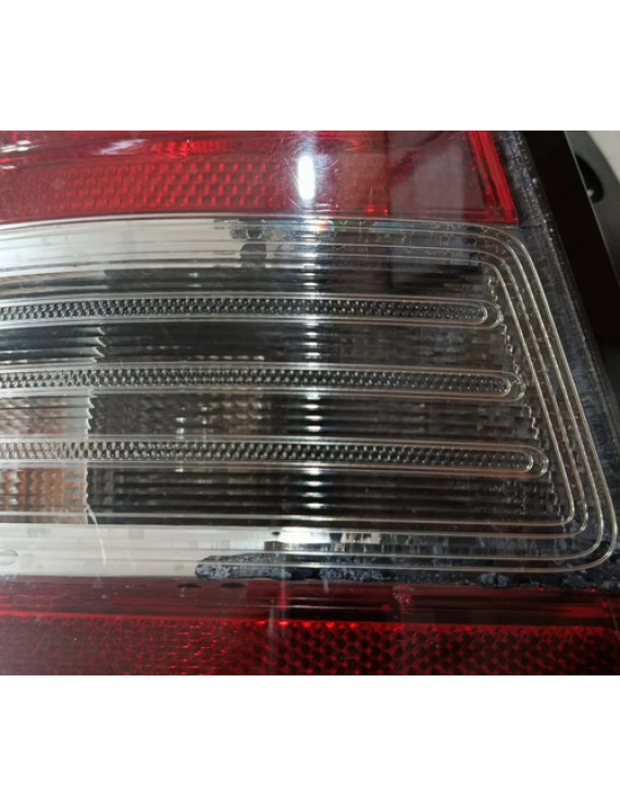 Lanterna Esquerda Spin 2013 - 2019 Detalhe Esquerdo/motorista Vermelho