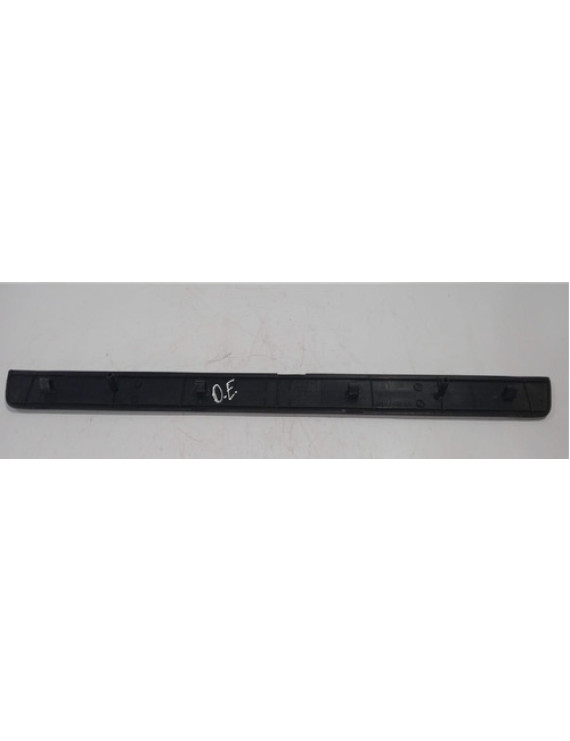 Soleira De Porta Dianteira Esquerda Toyota Rav4 2001 - 2006