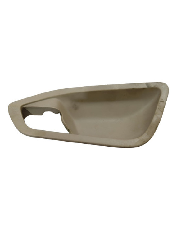 Moldura Interna Maçaneta Dianteira Esquerda Bmw 135 2015 Dianteira