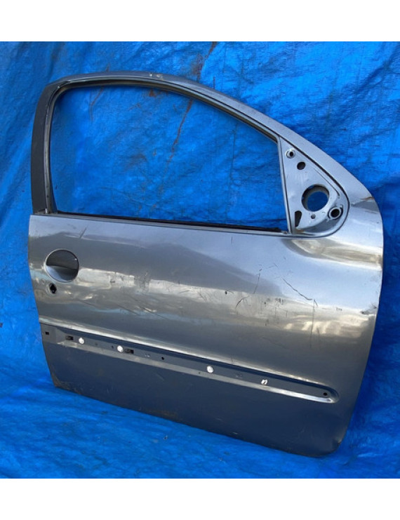 Porta Dianteira Direita Peugeot 206 2001 A 2012 Detalhes