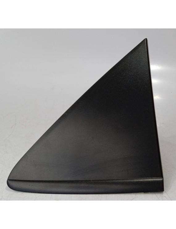 Acabamento Externo Traseiro Direito Yaris Sedan 2019 - 2023