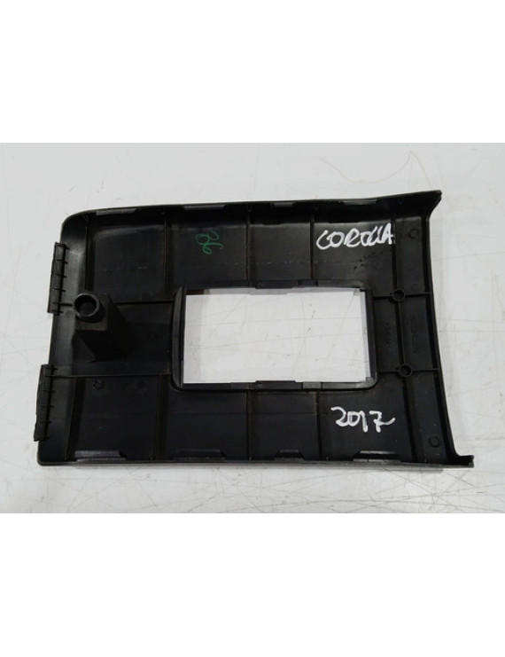 Moldura Tomada Console Central Corolla 2016 2017 2018