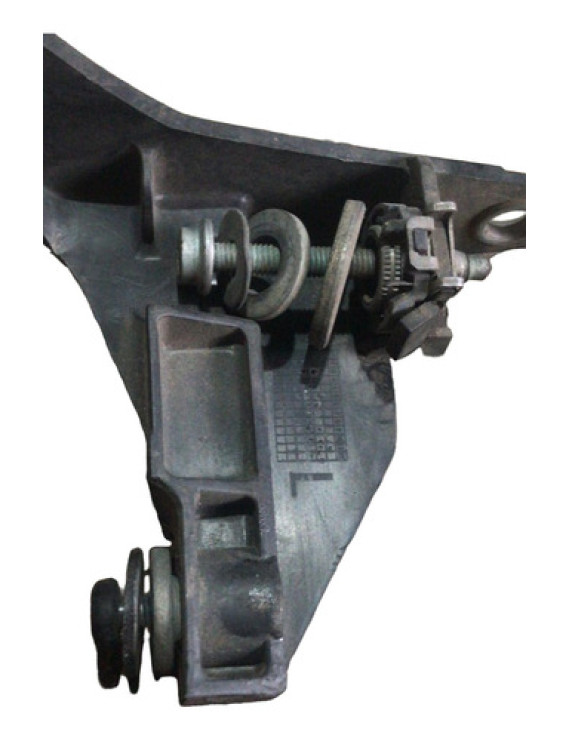 Suporte Guia Parachoque Ld Esquerdo Audi A4 2005 - 2008