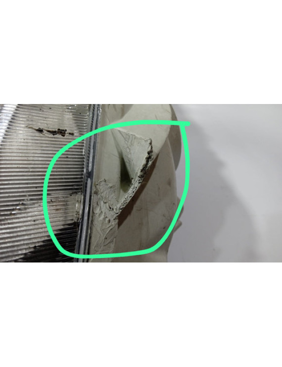 Farol Direito Corolla Fielder 2003 - 2008 Detalhe Direito/passageiro