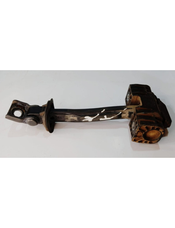Limitador De Porta Traseiro Esquerdo Vw Amarok 2012 - 2018