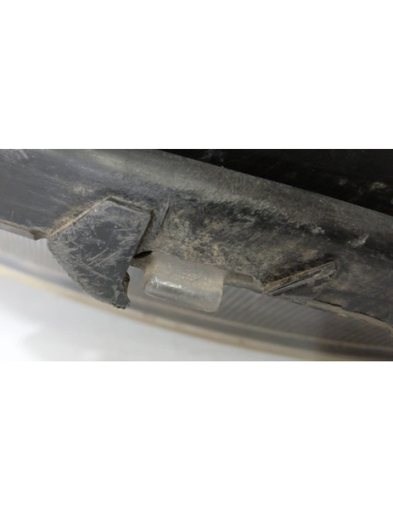 Farol Direito Honda Fit 2003 - 2008 Detalhe