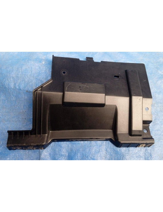 Suporte Parachoque Traseiro Esquerdo Freelander 2 2008  2014