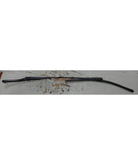 Braço Do Limpador Parabrisa Direito Audi A4 2010 - 2015 Direito