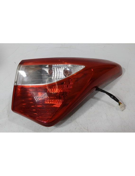 Lanterna Direita Hb20 Hatch 2011 2012 2013 2014 2015 Direito/passageiro Vermelho