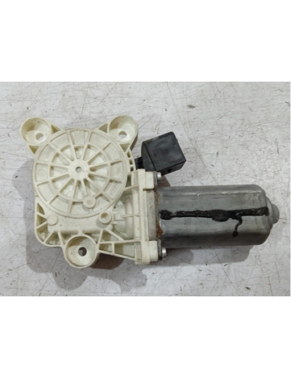 Motor Do Vidro Dianteiro Esquerdo Mercedes Clc200 2010