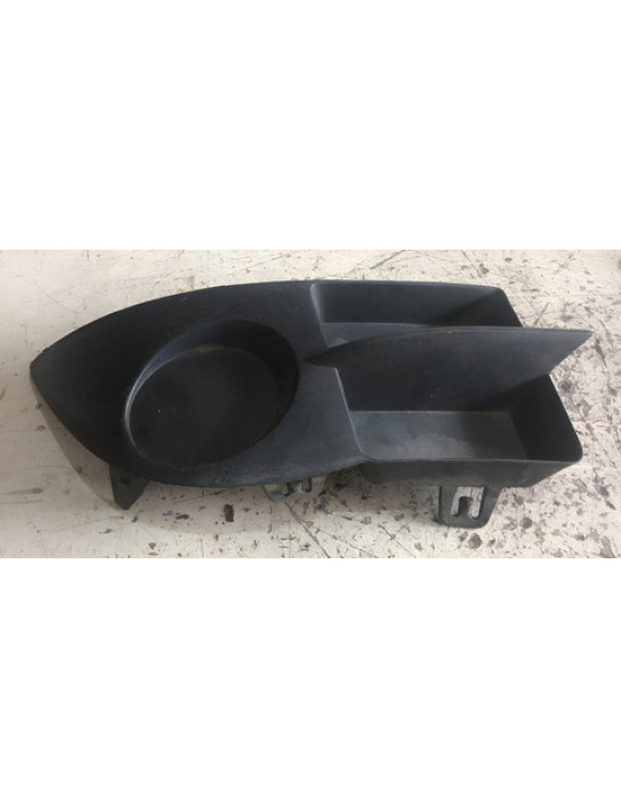 Moldura Farol Milha Sem Furo Direito Clio 2006 - 2012 Preto Esquerdo