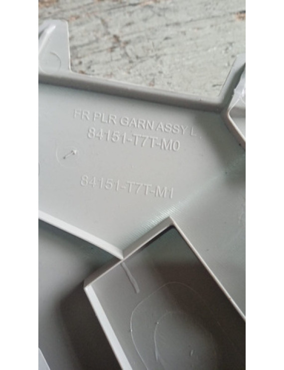 Moldura Interna Parabrisa Ld Esquerdo Hrv 1.8 2018
