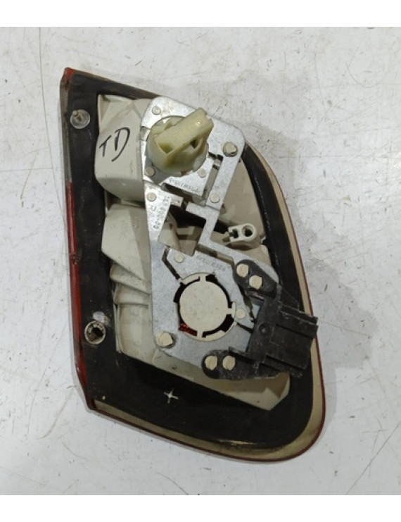 Lanterna Direita Da Tampa Mercedes Clk320 1997 - 2002