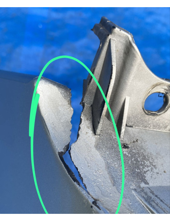 Parachoque Traseiro Xsara Picasso 2008 A 2012 / Detalhe