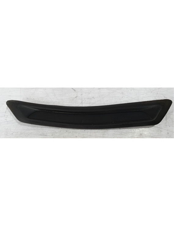 Soleira Porta Traseira Direita Bmw 135 2015  Preto