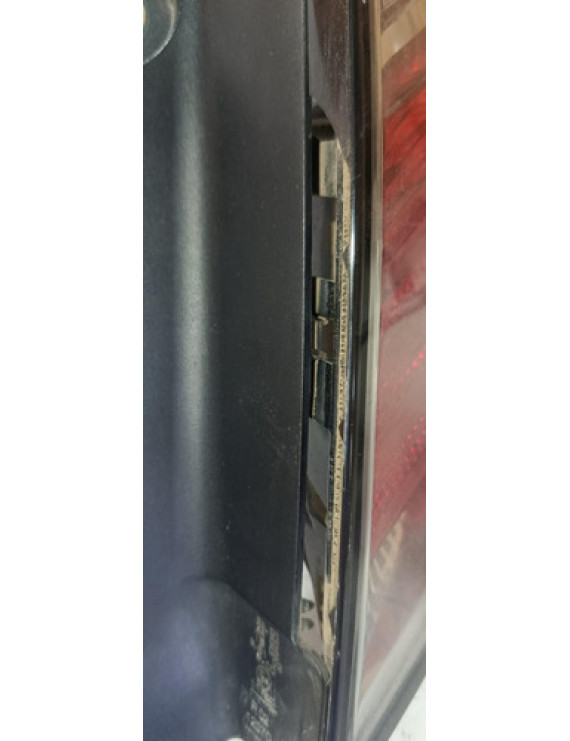 Lanterna Direita Vectra 2007 2008 2009 2010 2011 2012 Direito/passageiro Vermelho