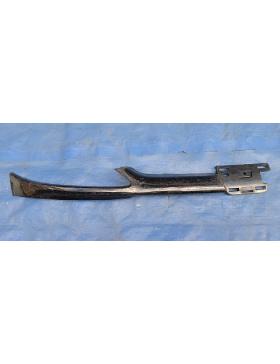 Moldura Grade Radiador Lado Direito Peugeot 206 1999 - 2011 Preto Direito