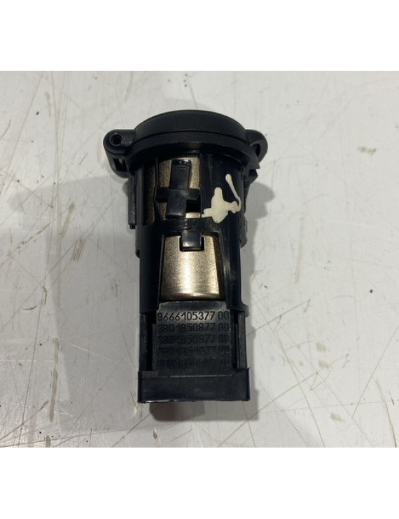 Tomada 12v Porta Malas Peugeot 3008 2016 2017 2018 2019 2020