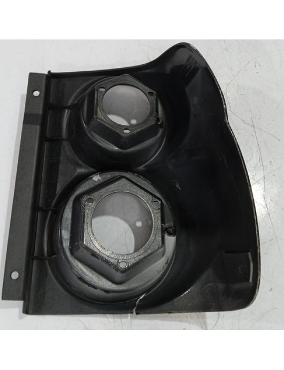 Moldura Da Lanterna Esquerda Tr4 2008 - 2015