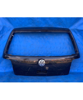 Tampa Traseira Golf 1999 A 2006 / Avaria Preto