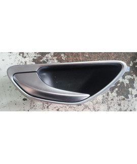 Maçaneta Interna Traseira Esquerda Mercedes C180 C300 2018