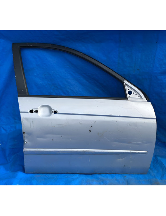 Porta Dianteira Direita Cerato 2003 A 2009 / Detalhes Direito Prateado